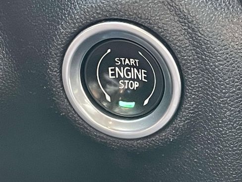 Used 2021 GMC Sierra 1500 Elevation image 29