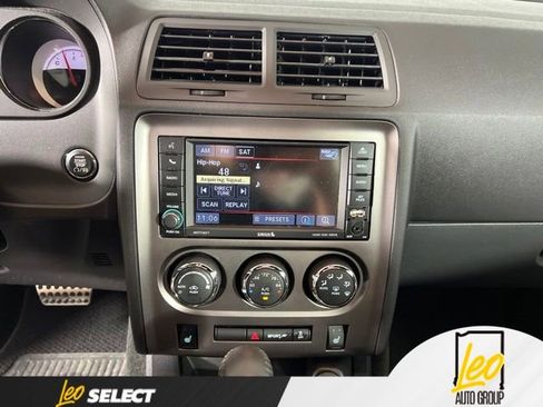 Used 2014 Dodge Challenger SXT RWD image 22