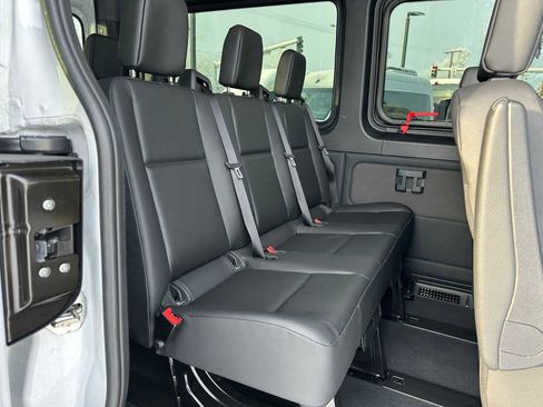 Used 2025 Mercedes-Benz Sprinter 2500 image 14
