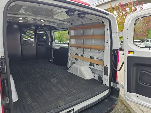 Used 2024 Ford Transit 250 Low Roof w/ Exterior Upgrade Package image 20