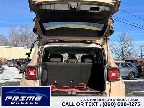 Used 2015 Jeep Renegade Latitude image 13