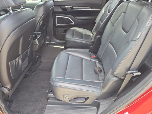 Used 2023 Kia Telluride S w/ S Sunroof Package image 16