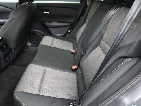 Used 2024 Nissan Rogue SV image 21