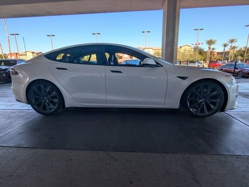 Used 2021 Tesla Model S Plaid image 8