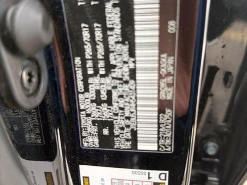 Used 2017 Toyota 4Runner SR5 Premium image 11