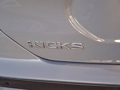 Certified 2023 Nissan Kicks SR w/ SR Premium Package image 30