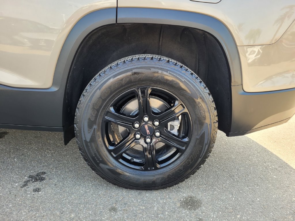 Used 2022 GMC Acadia AT4 AWD/4WD image 37