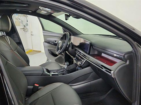 Used 2025 Hyundai Santa Cruz Limited image 27