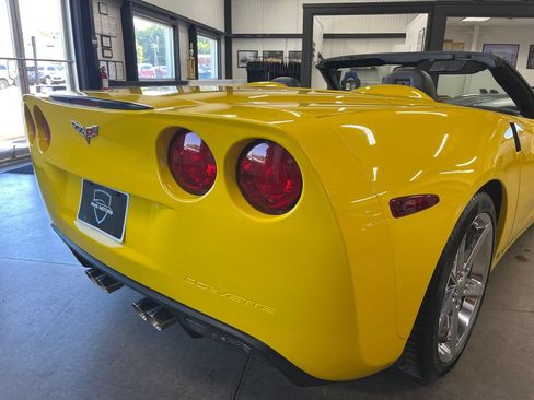 Used 2007 Chevrolet Corvette Convertible w/ Preferred Equipment Group RWD image 20
