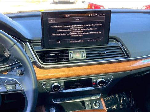 Used 2021 Audi Q5 Premium Plus w/ Premium Plus Package image 7