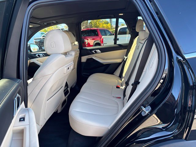 Used 2021 BMW X5 xDrive40i w/ Convenience Package AWD/4WD image 31