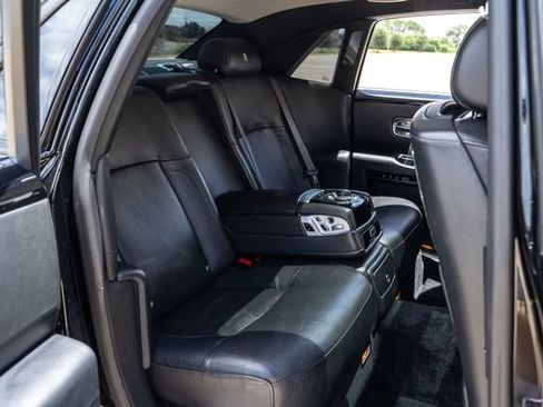Used 2013 Rolls-Royce Ghost RWD image 29