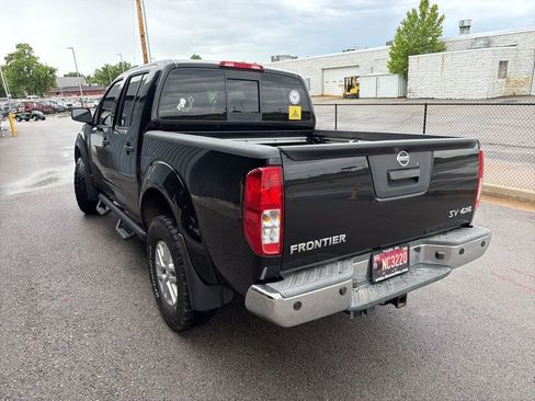 Used 2017 Nissan Frontier SV w/ SV Value Truck Package AWD/4WD image 7