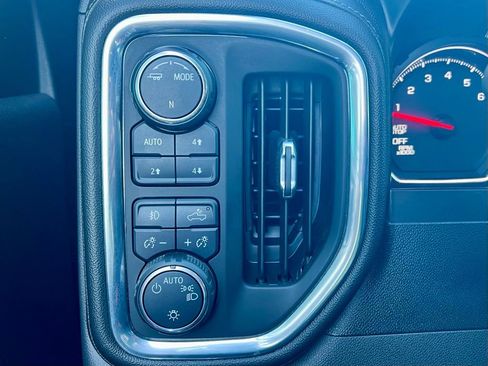 Used 2020 Chevrolet Silverado 1500 RST image 18