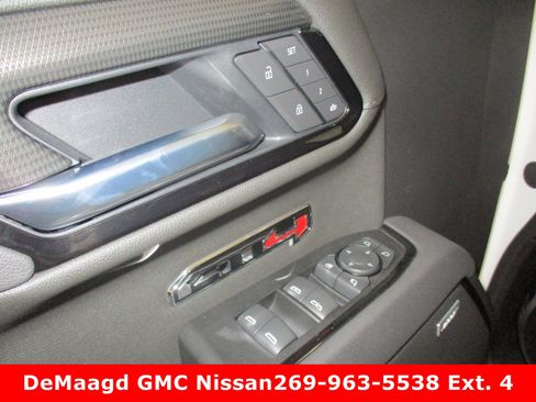 New 2026 GMC Sierra 1500 AT4 w/ AT4 Premium Package image 16