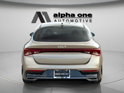 Used 2022 Kia K5 LXS FWD image 9