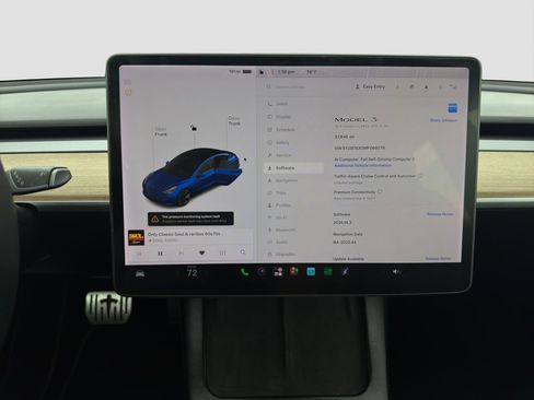 Used 2021 Tesla Model 3 Standard Range Plus RWD image 16