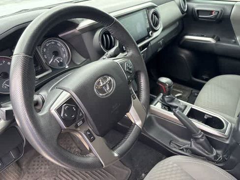 Used 2021 Toyota Tacoma SR5 image 10