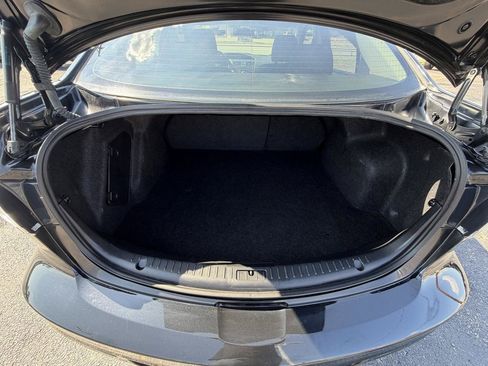 Used 2012 MAZDA MAZDA3 i Touring FWD image 18
