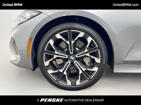 Used 2025 BMW 330i Sedan RWD image 2