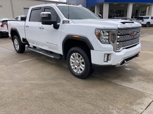 Used 2022 GMC Sierra 2500 Denali image 3