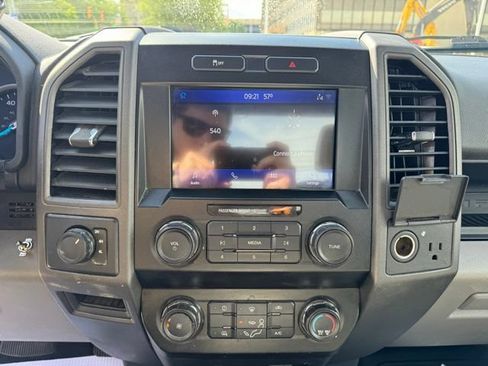 Used 2022 Ford F250 XL w/ Power Equipment Group AWD/4WD image 11
