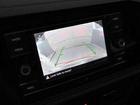 Used 2024 Volkswagen Jetta SE FWD image 11
