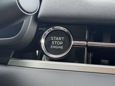 New 2026 Mitsubishi Outlander SE image 23