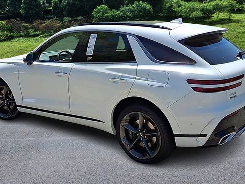 New 2026 Genesis GV70 2.5T Sport Prestige AWD/4WD image 6