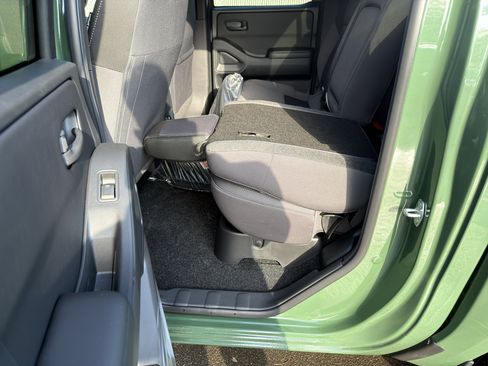 New 2026 Nissan Frontier SV w/ SV Convenience Package image 30