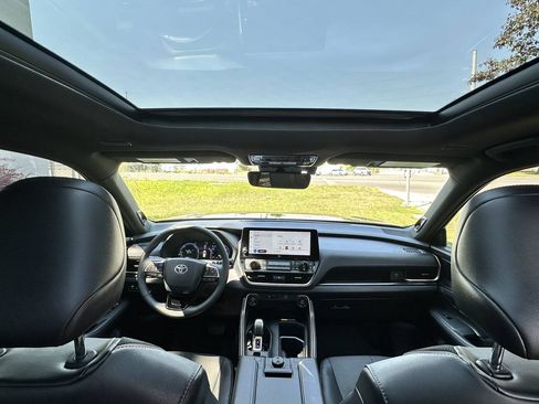 Used 2026 Toyota Grand Highlander AWD Hybrid image 34