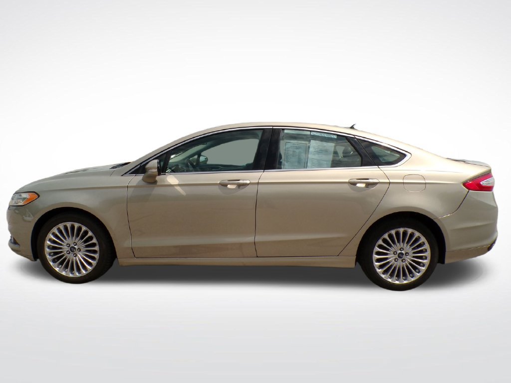 Used 2015 Ford Fusion Titanium FWD image 2