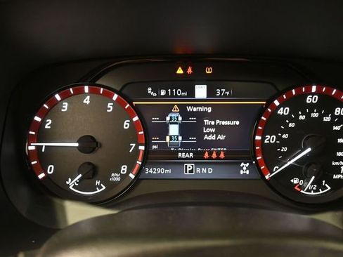 Used 2023 Nissan Frontier PRO-4X w/ Pro-4X Premium Package AWD/4WD image 9