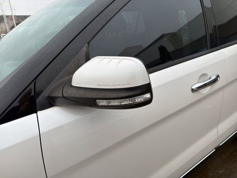 Used 2013 Ford Explorer Limited image 12