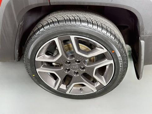 Used 2021 Jeep Renegade Sport AWD/4WD image 32