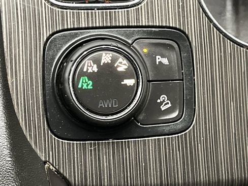 Used 2017 GMC Acadia SLE w/ Driver Alert Package I image 15