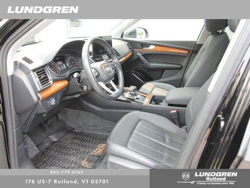 Used 2023 Audi Q5 2.0T Premium w/ Convenience Package AWD/4WD image 25