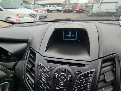 Used 2015 Ford Fiesta S image 27