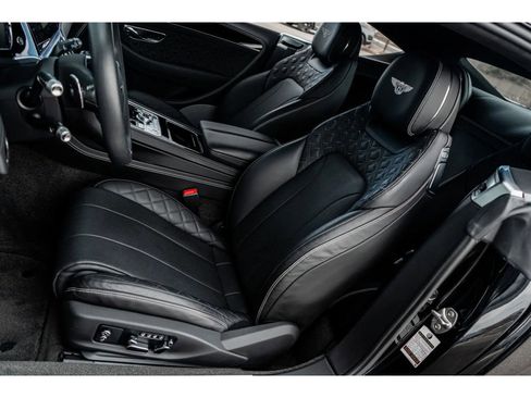 Used 2023 Bentley Continental GT V8 image 26