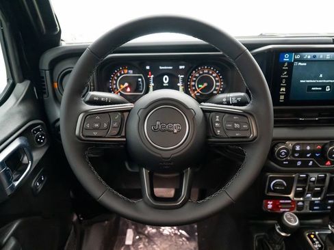 New 2026 Jeep Gladiator Mojave image 14