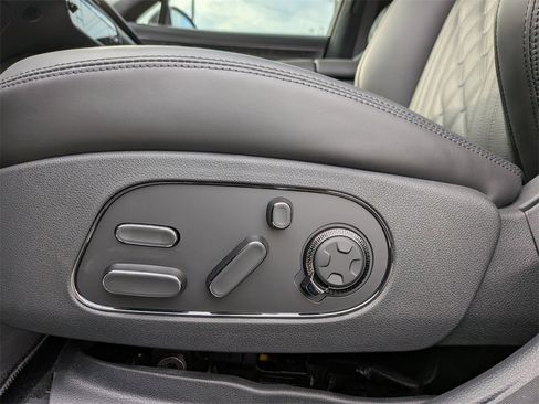 New 2026 Genesis G90 3.5T Prestige image 12