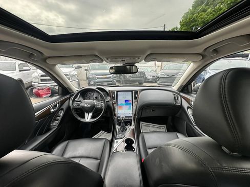 Used 2019 INFINITI Q50 Luxe w/ Essential Package (3.0T Luxe) AWD/4WD image 14