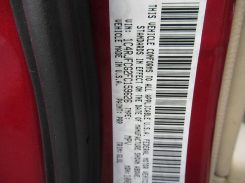 Used 2015 Jeep Grand Cherokee Overland image 22