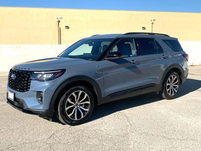 Used 2025 Ford Explorer ST-Line w/ Premium Package