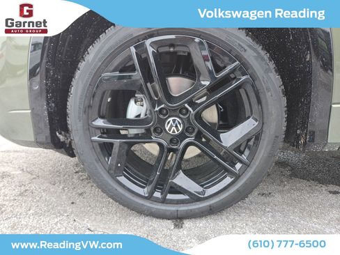New 2026 Volkswagen Tiguan SE R-Line image 9
