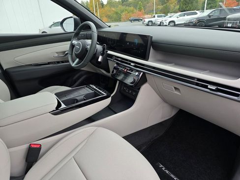 New 2026 Hyundai Tucson Limited image 36