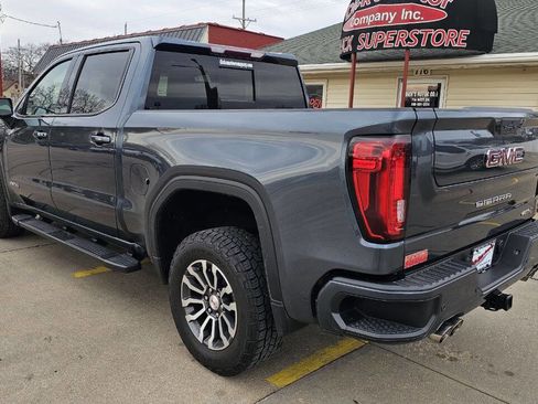 Used 2019 GMC Sierra 1500 AT4 w/ Off Road Performance Package image 2