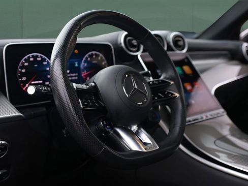 Used 2025 Mercedes-Benz GLC 43 AMG 4MATIC image 23