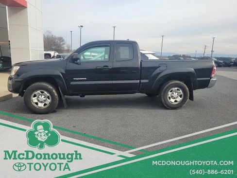 Used 2015 Toyota Tacoma 4x4 Access Cab image 2