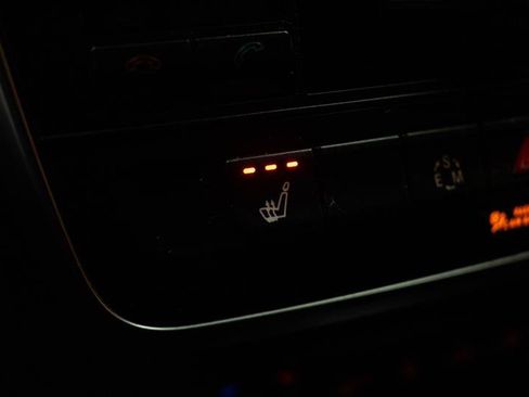 Used 2014 Mercedes-Benz CLA 250 4MATIC w/ Premium 1 Package image 20